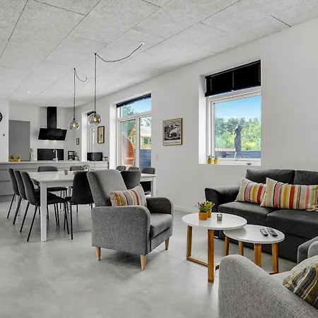 Beautiful In With Sauna *