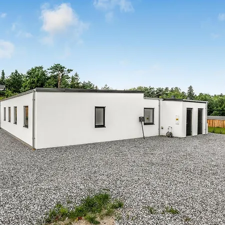 Beautiful In With Sauna
